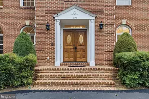 1172 Robindale Dr, Great Falls, VA 22066 - Photo 91
