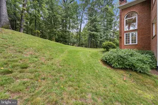 1172 Robindale Dr, Great Falls, VA 22066 - Photo 119