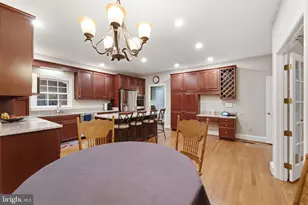 1172 Robindale Dr, Great Falls, VA 22066 - Photo 73