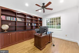 1172 Robindale Dr, Great Falls, VA 22066 - Photo 33