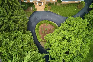 1172 Robindale Dr, Great Falls, VA 22066 - Photo 133