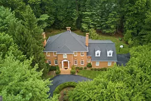 1172 Robindale Dr, Great Falls, VA 22066 - Photo 79