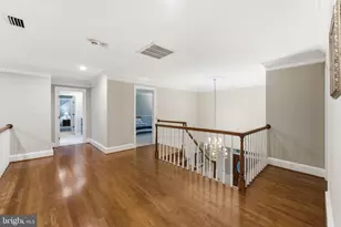 1172 Robindale Dr, Great Falls, VA 22066 - Photo 95