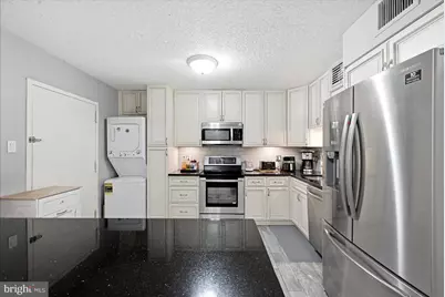 1800 Old Meadow Road #1204, McLean, VA 22102 - Photo 5