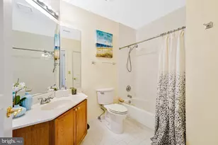 2204 Westcourt Ln, Herndon, VA 20170 - Photo 13