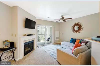 2204 Westcourt Lane #313, Herndon, VA 20170 - Photo 5
