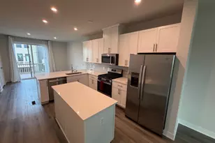 13969 Airfoil Rd, Herndon, VA 20171 - Photo 5