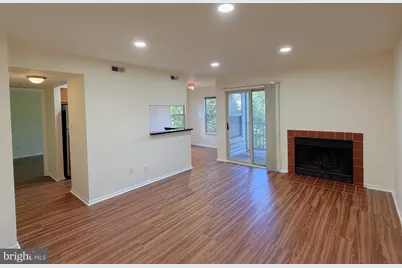 11653 Gas Light Court #H, Reston, VA 20190 - Photo 3