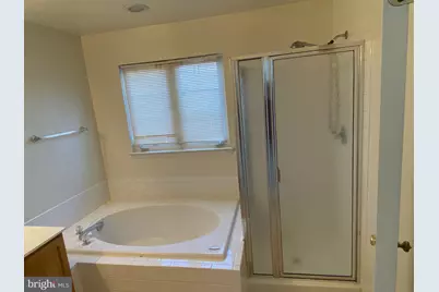 2560 Belcroft Place, Herndon, VA 20171 - Photo 17