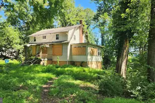 9112 Leesburg Pike, Vienna, VA 22182 - Photo 1