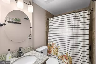1236 Summerfield Dr, Herndon, VA 20170 - Photo 23