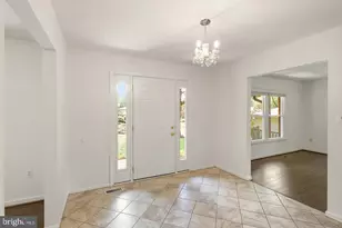 8902 Huxley Ct, Springfield, VA 22153 - Photo 49
