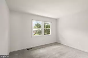 8902 Huxley Ct, Springfield, VA 22153 - Photo 47