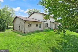 8902 Huxley Ct, Springfield, VA 22153 - Photo 69