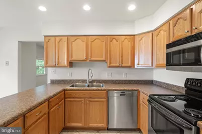8902 Huxley Court, Springfield, VA 22153 - Photo 5