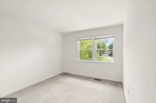 8902 Huxley Ct, Springfield, VA 22153 - Photo 31
