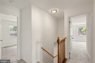 8902 Huxley Ct, Springfield, VA 22153 - Photo 15