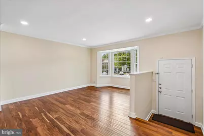 6777 Jenny Leigh Court, Centreville, VA 20121 - Photo 5