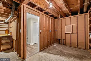 6777 Jenny Leigh Ct, Centreville, VA 20121 - Photo 43