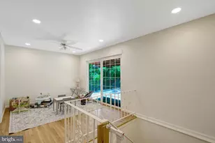 8527 Parliament Dr, Springfield, VA 22151 - Photo 17