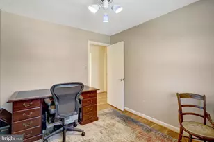 8527 Parliament Dr, Springfield, VA 22151 - Photo 23