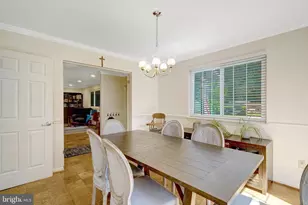 8527 Parliament Dr, Springfield, VA 22151 - Photo 11
