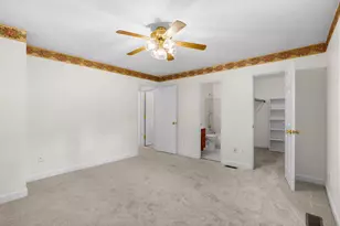 10637 Alison Dr, Burke, VA 22015 - Photo 15