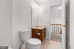10637 Alison Dr, Burke, VA 22015 - Photo 19