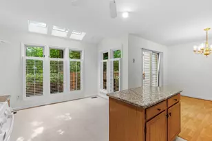 10637 Alison Dr, Burke, VA 22015 - Photo 13