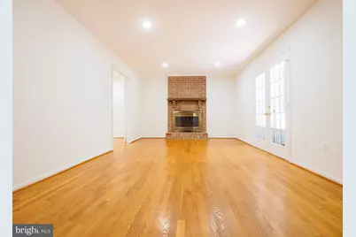 9614 Locust Hill Drive, Great Falls, VA 22066 - Photo 9