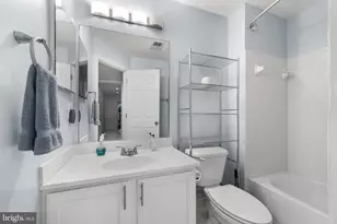8850 Ashgrove House Ln, Vienna, VA 22182 - Photo 27