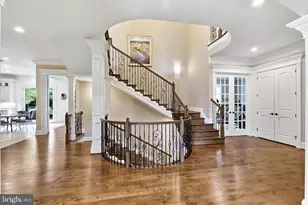 936 Kimberwicke Rd, McLean, VA 22102 - Photo 7