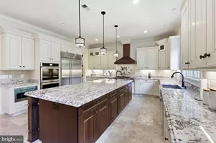 936 Kimberwicke Rd, McLean, VA 22102 - Photo 3