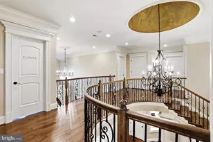 936 Kimberwicke Rd, McLean, VA 22102 - Photo 29