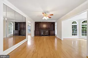 2725 Oldewood Dr, Falls Church, VA 22043 - Photo 17