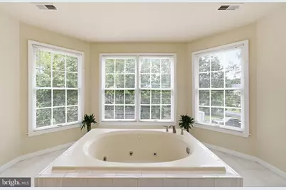 2725 Oldewood Drive, Falls Church, VA 22043 - Photo 37