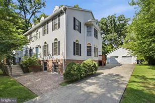 2725 Oldewood Dr, Falls Church, VA 22043 - Photo 43