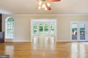 2725 Oldewood Dr, Falls Church, VA 22043 - Photo 3