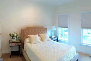 2094 Hutchison Grove Ct, Falls Church, VA 22043 - Photo 9
