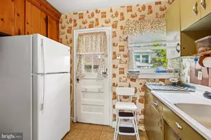 2926 Irvington Rd, Falls Church, VA 22042 - Photo 11