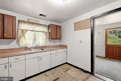 5904 Carver Place, Falls Church, VA 22041 - Photo 5
