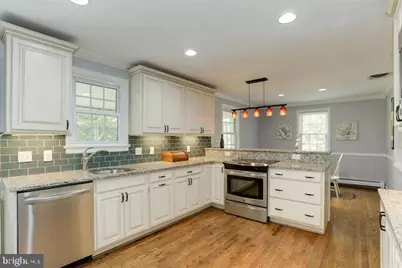 3460 Washington Drive, Falls Church, VA 22041 - Photo 5