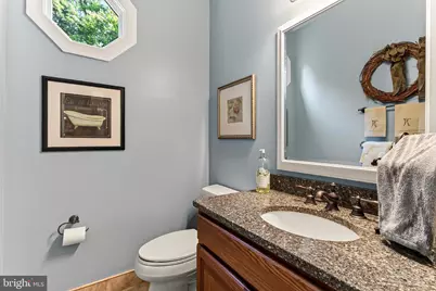 7606 Davis Field Lane, Springfield, VA 22153 - Photo 41
