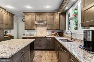 7606 Davis Field Ln, Springfield, VA 22153 - Photo 19