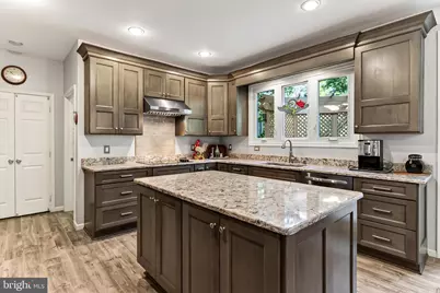 7606 Davis Field Lane, Springfield, VA 22153 - Photo 23