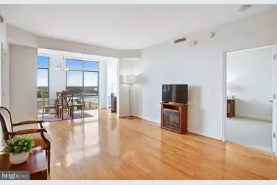 11990 Market Street #814, Reston, VA 20190 - Photo 5