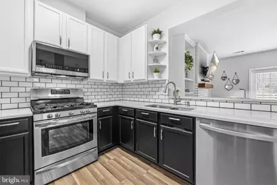 2931 Deer Hollow Way #201, Fairfax, VA 22031 - Photo 11