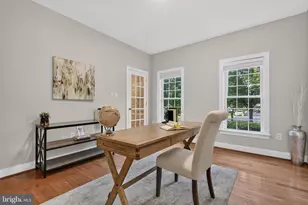 889 Ballou St, Herndon, VA 20170 - Photo 15