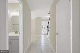 744 Cordell Way, Herndon, VA 20170 - Photo 17