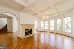 9005 Edgepark Rd, Vienna, VA 22182 - Photo 9